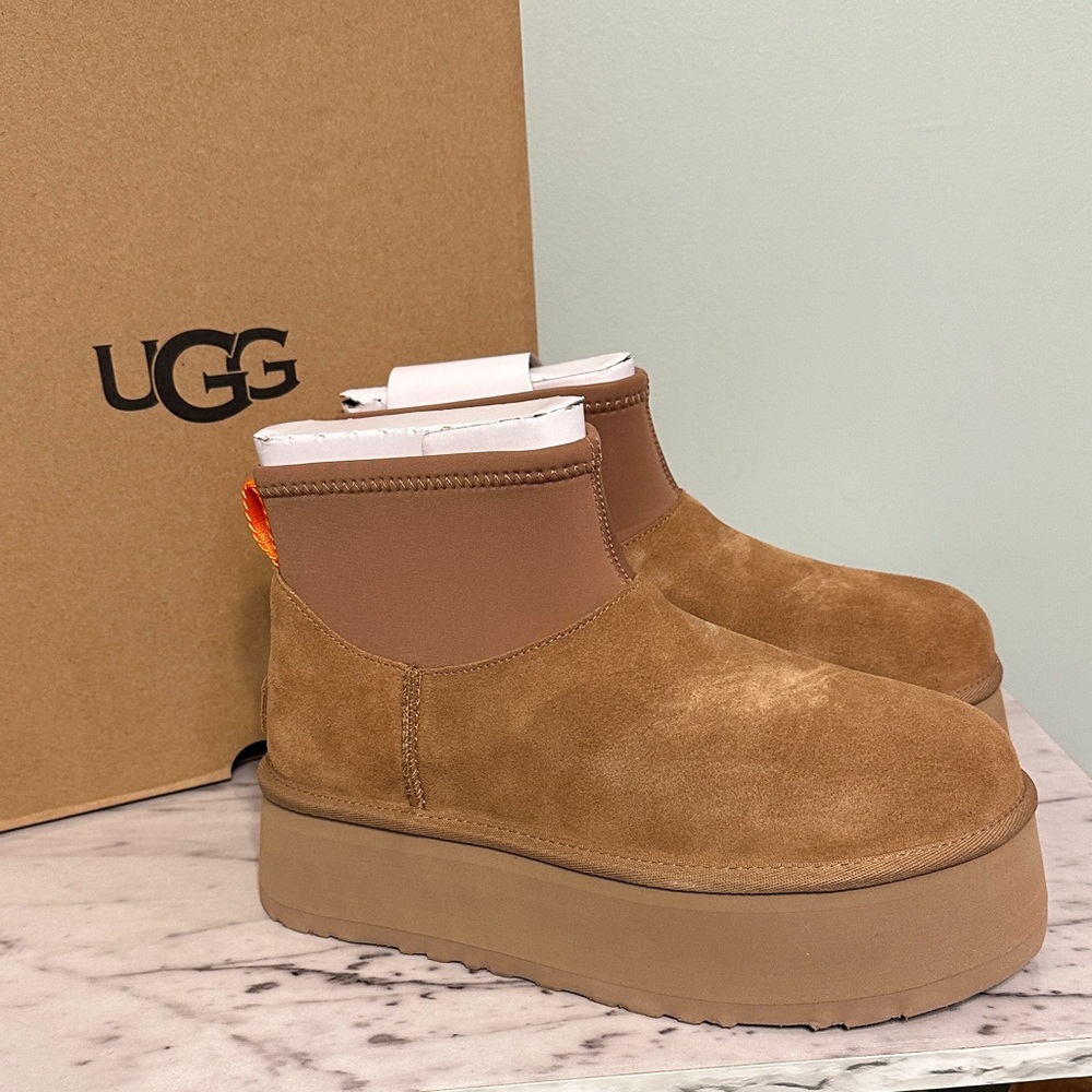 NWB UGG Classic Mini Dipper Boot Chestnut Size 8 Platform Pull-On